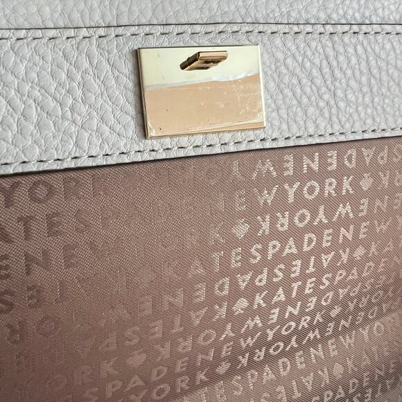 Kate Spade New York White Pebbled Leather Chain Crossbody Shoulder Bag - Picture 13 of 16